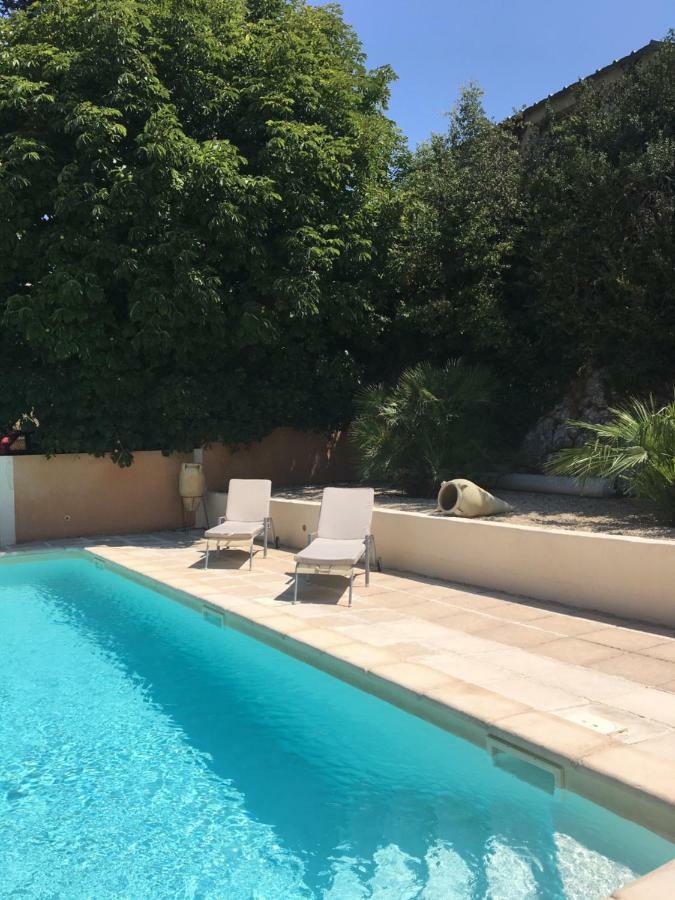 Le Cheval Blanc Bed & Breakfast La Bastide-des-Jourdans Exterior photo